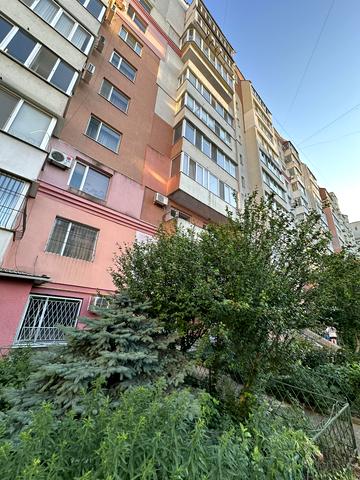 Євгена Чикаленка вул., 59г