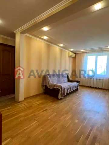 Героев пр., 9, Соборний, Дніпро, Дніпропетровська 58900 USD