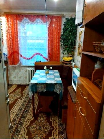 Продається трикімнатна квартира