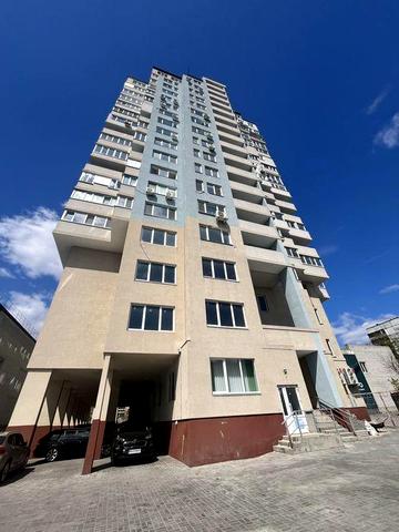 Простора видова квартира 125 м² у самому центрі Черкас!