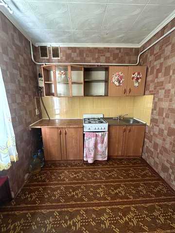 Продам 1кімнатну квартиру на Кресі по Рзянкіна в чешці на 1 поверсі з новим санвузлом, просторою кухнею і кімнатою в сучасному стилі. Не кутова тепла