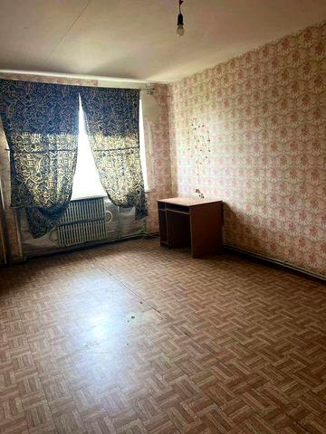 Продаж трикімнатної квартири вул. 6-а Лінія ( Гірничий район).)