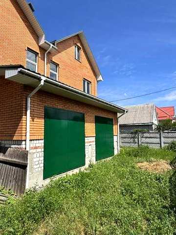 ПРОДАЖ 2-поверх таунхаусу, р-н 3 міськ. лікарні, Кременчук,  250 кв.м, 3 сотки приват землі,  мансарда,  цоколь з гаражем