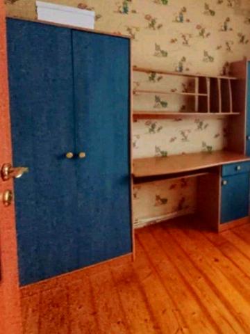 Здаю своє житло в місті.Лівий берег.Без рієлторської комісії ( спальня,зала,кухня)Газ,світло,вода.Wi-fi.