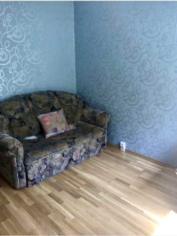 Продається простора 3-кімнатна квартира по вул. Минайській