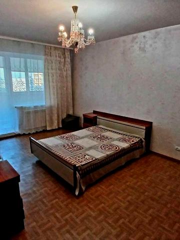 Продаж 3х кімнатної квартири,  метро Харківська 10 хв. пішки
