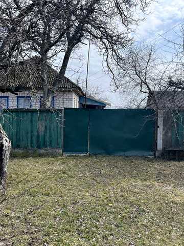 Будинок у селі для життя, дачі або відпочинку