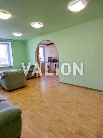 Продам 3-х кімнатну квартиру 105м2. вул. Освіти 3а. Севастополська пл.