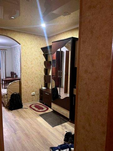 здам 3 кімнатну квартиру вул Миколаївська,2\5 газ колонка меблі техніка,поруч ринок Колос, автовокзал,зоопарк