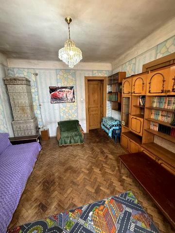 Оренда 2-х кімнатної квартири (Австрійський будинок), по вул. Братів Руснаків 14.