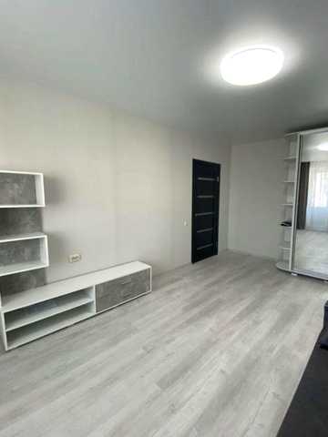 Продам реальную 2х ком. На Парусе