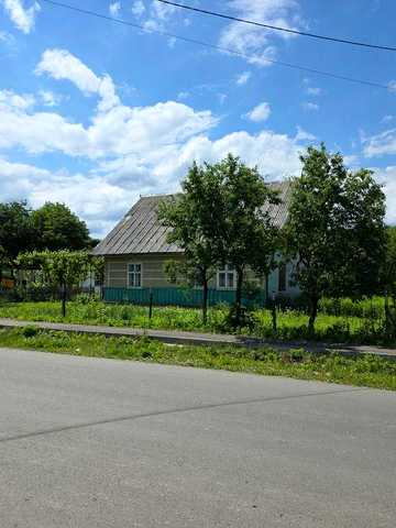 Продаж будинку в селі Мигове (23,5 сотки землі, газ, світло, центр)