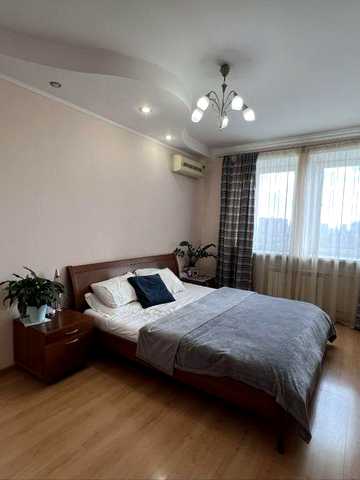 Продаж 2-кімнатної квартири з паркомісцем | бул. Верховної Ради, 21А