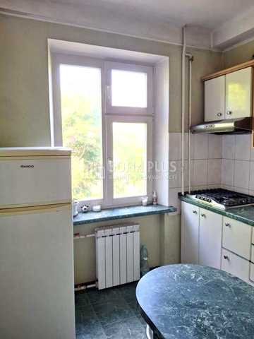 Срочно! 2к, Берестейський 79, недорого