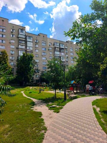 Продаж 2к.кв. вул. Предславинська,38
