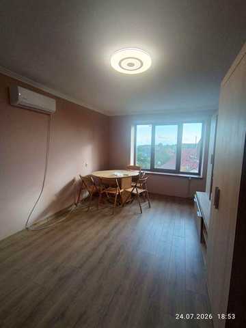 Продаж Квартири 3/5