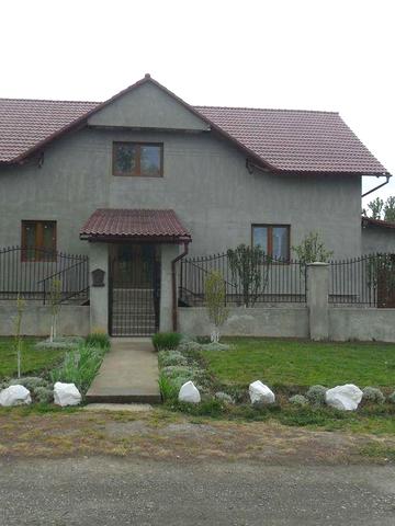 Продам два новых дома  с участком 20 сот