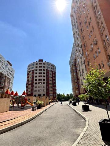 Оренда, ернста 16в, простора 2 кімнатана, кажетський гай