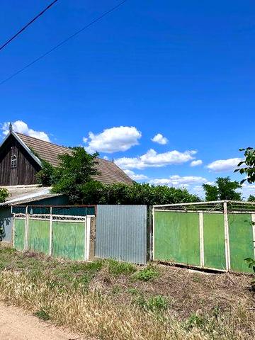 Продам будинок у с. Удобне, Одеська область. 60 км до Одеси, прямо на кордоні з Молдовою