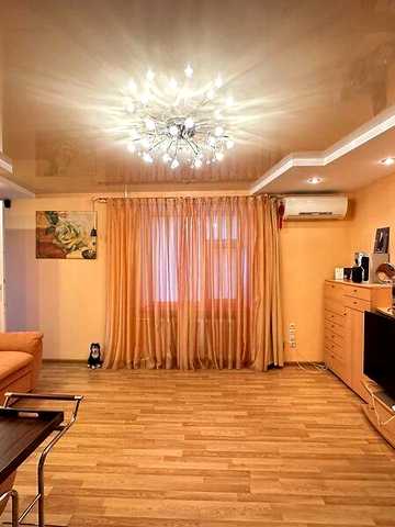 Продаж 3к Квартира Ільфа і Петрова вулиця