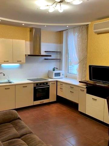 Супер 2кімн.кв.з кухнею студією,місце в  підз.паркінгу