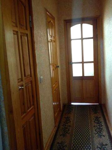 Продам 3-комнатную квартиру в ж/м Приднепровск, ул. Станиславского, 11