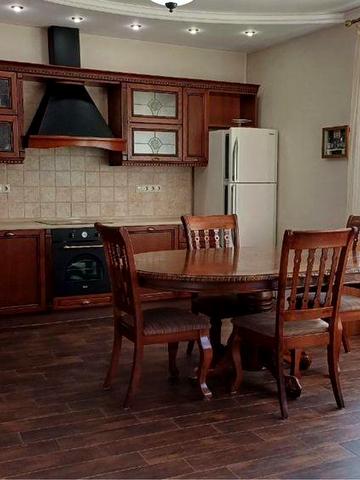 Продам 3-кімн. квартиру на Дніпровській набережній, 19-А ЖК Дніпровська набережна