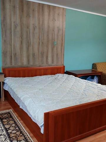 Оренда півбудинка 2 поверх.Окремий вхід.Для 1- 2  людини.