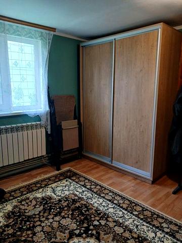 Оренда півбудинка 2 поверх.Окремий вхід.Для 1- 2  людини.