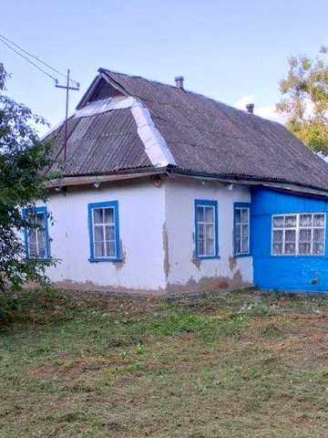 Продам будинок в жилому стані