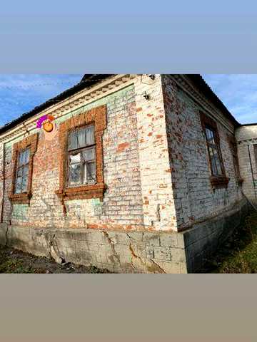 Будинок неподалік пожежної частини