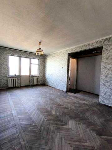 продам 3 кімнатну вул. Східна