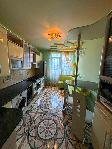 Продається дворівнева квартира 130 м² Дрогобич вул. Шептицького.