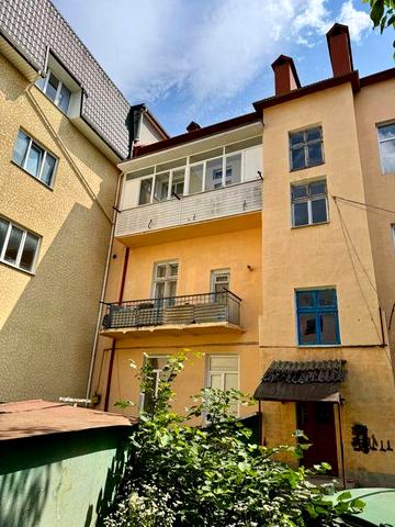 Продаж 2к квартири Чортків центр