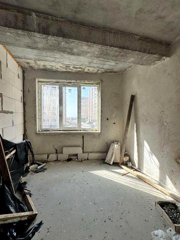 Продам 3-х комнатную квартиру ул. Иванова 16