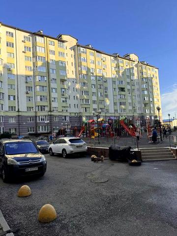 Продаж однокімнатноі квартири в Нових Петрівцях ЖК Смарагдове містечко