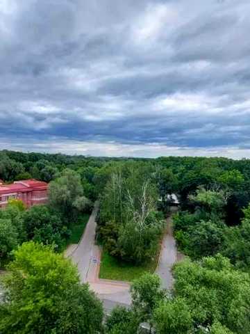 Продам 1-кім.Квартира 35м2 в Чернігові. Кух.8,4м2. ЦЕНТР. Парк.р.Десна
