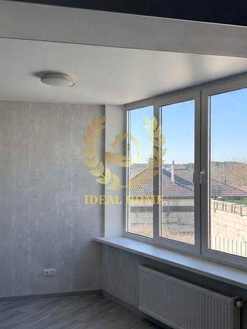 Продам 1 кімнатну квартиру в с.Тарасівка Фастівський район по вулиці Парникова