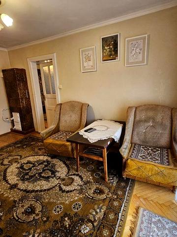 Здається в оренду квартира по вулиці Сонячна в будинку клубного типу. Ремонт, меблі та техніка, дві ізольовані кімнати та одна прохідна