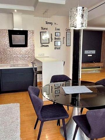 Продаж 3К . 105 м2. Метро 5 хв. Паркінг. Генератор. ЖК Жокей