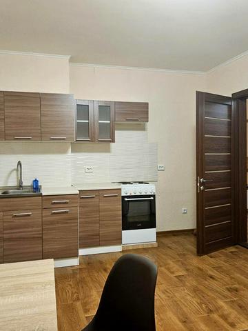 Миколи Вінграновського вул., 2