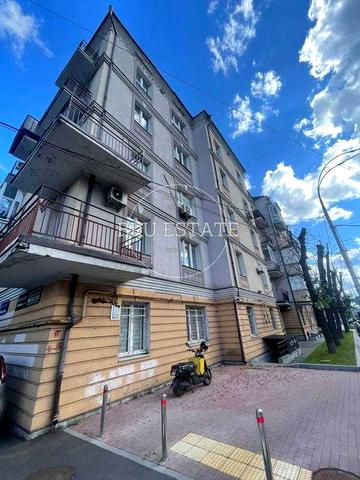 БЕЗ% Продаж 1-к кв-ри Салон краси Шулявська метро 3 хвилини Довженка