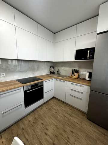 Миколи Руденка бульв. (Кольцова), 8 BOX