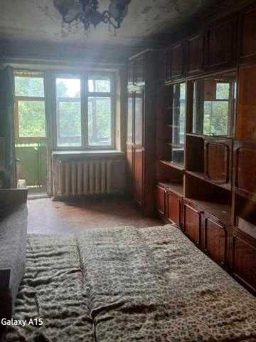 Продам 2 к. квартиру м. Армейская