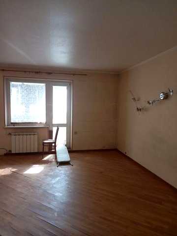 Продам 1 комнатную квартиру,2 минуты метро Холодная гора.