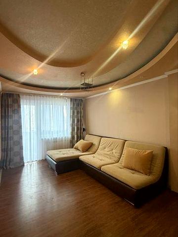 Продам 3к квартиру в центрі м. Миронівка