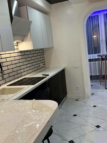 Сдам 1 к квартиру 43м2 в ЖК Радужный, Л. Ландау, 52л