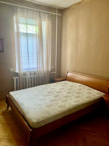 Вулиця Круглоуніверситетська, 6 З 25.08. здам 2к квартиру в самому центрі Києва, 2 поверх, газ.