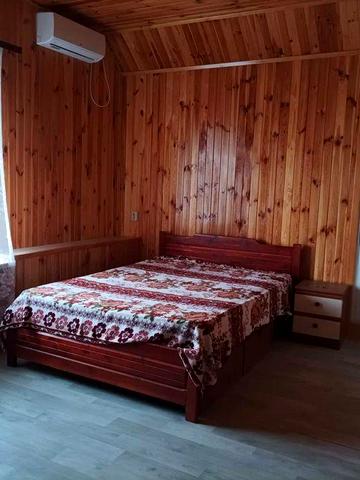 Здам у Фонтанці повністю окремий поверх 75 кв м.