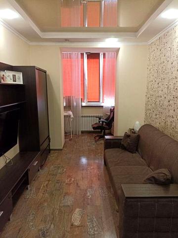 Продам 1-кім. квартиру з ремонтом, 3/10 пов., на вул. Грушевського (3-346-557) ЖК «Дюшес»
